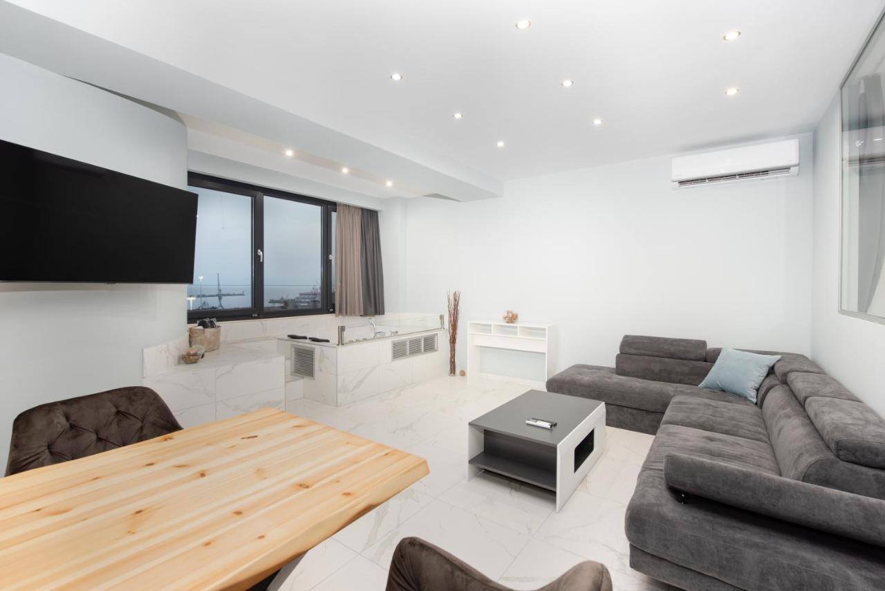 Sea & City Luxury Suite เทสซาโลนิกิ ภายนอก รูปภาพ