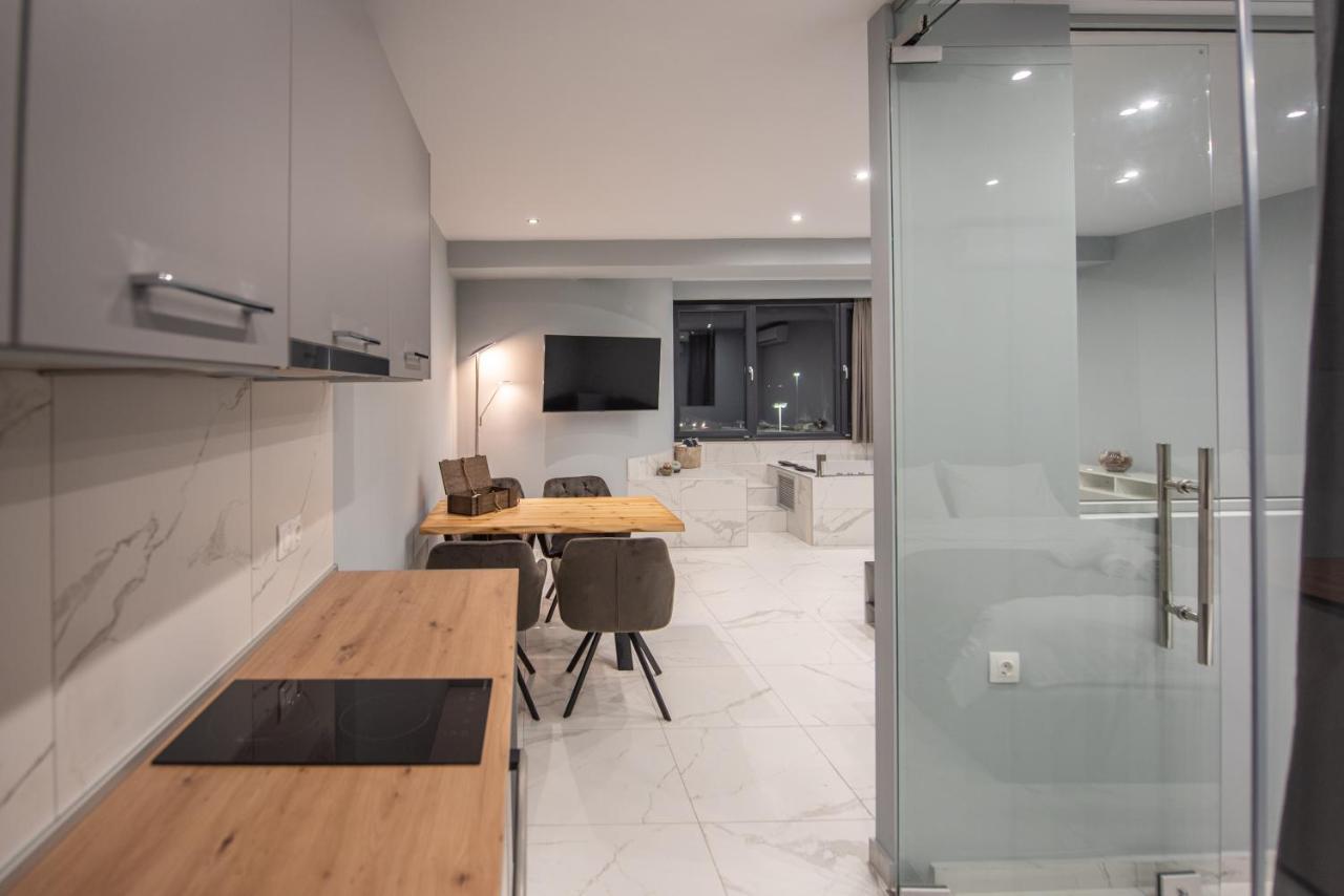 Sea & City Luxury Suite เทสซาโลนิกิ ภายนอก รูปภาพ